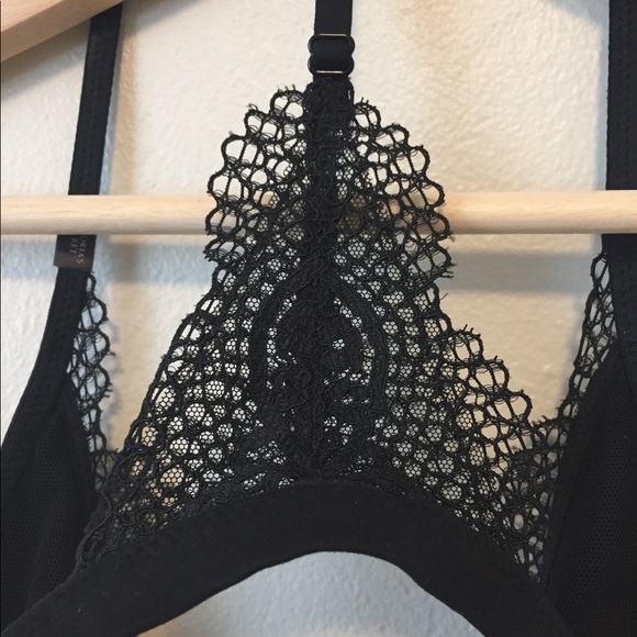 Victoria's Secret Other - BLACK LACE RACERBACK PADDED BRALETTE